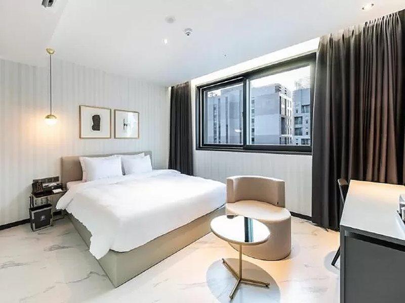 Brown Dot Hotel Jinju Εξωτερικό φωτογραφία