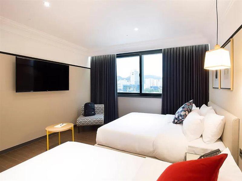 Brown Dot Hotel Jinju Εξωτερικό φωτογραφία