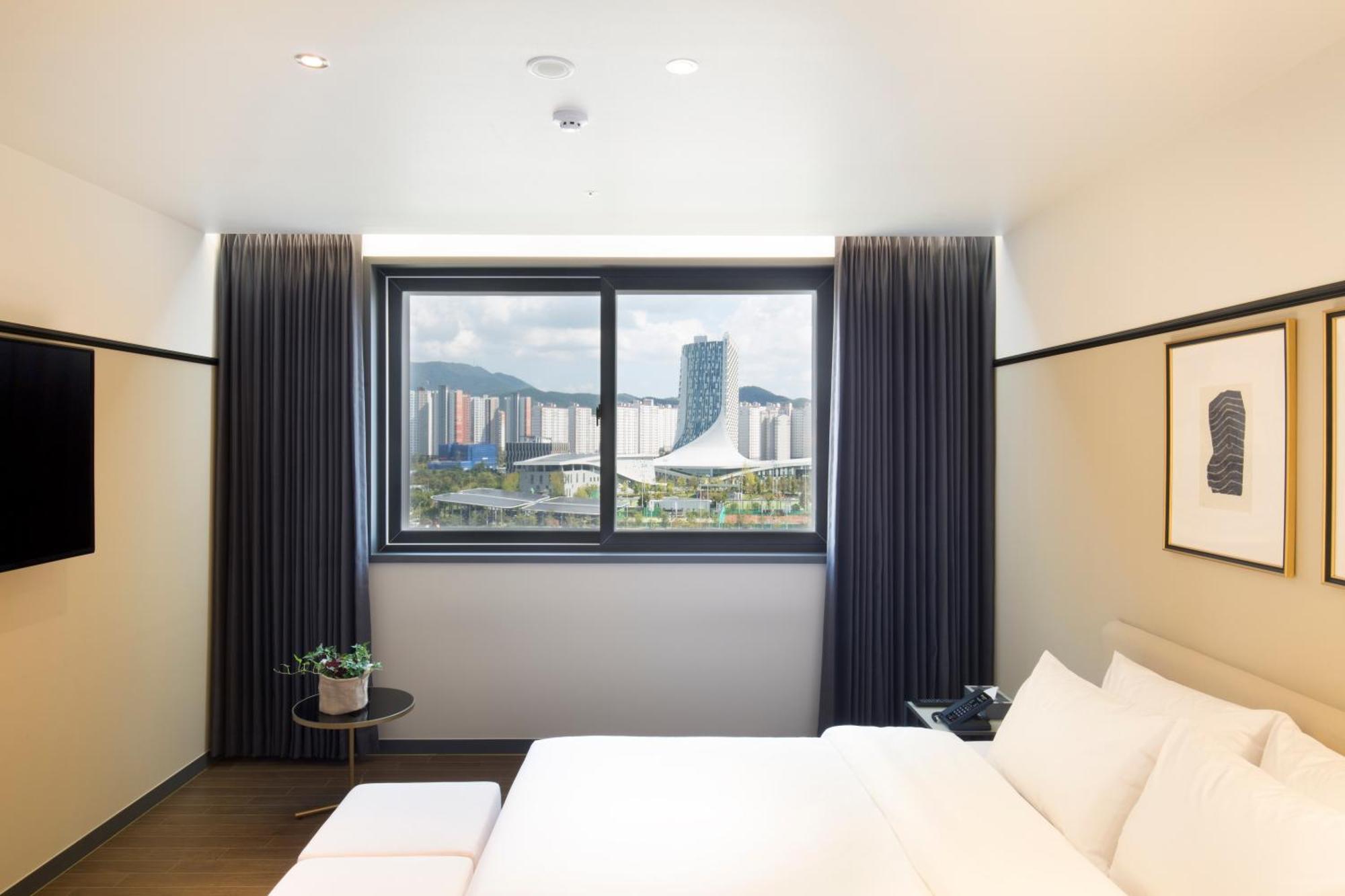 Brown Dot Hotel Jinju Εξωτερικό φωτογραφία